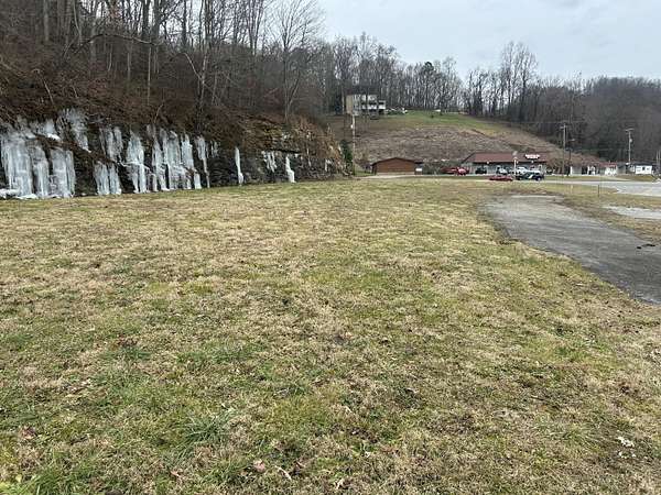 1 Acre of Commercial Land for Sale in Manchester, Kentucky