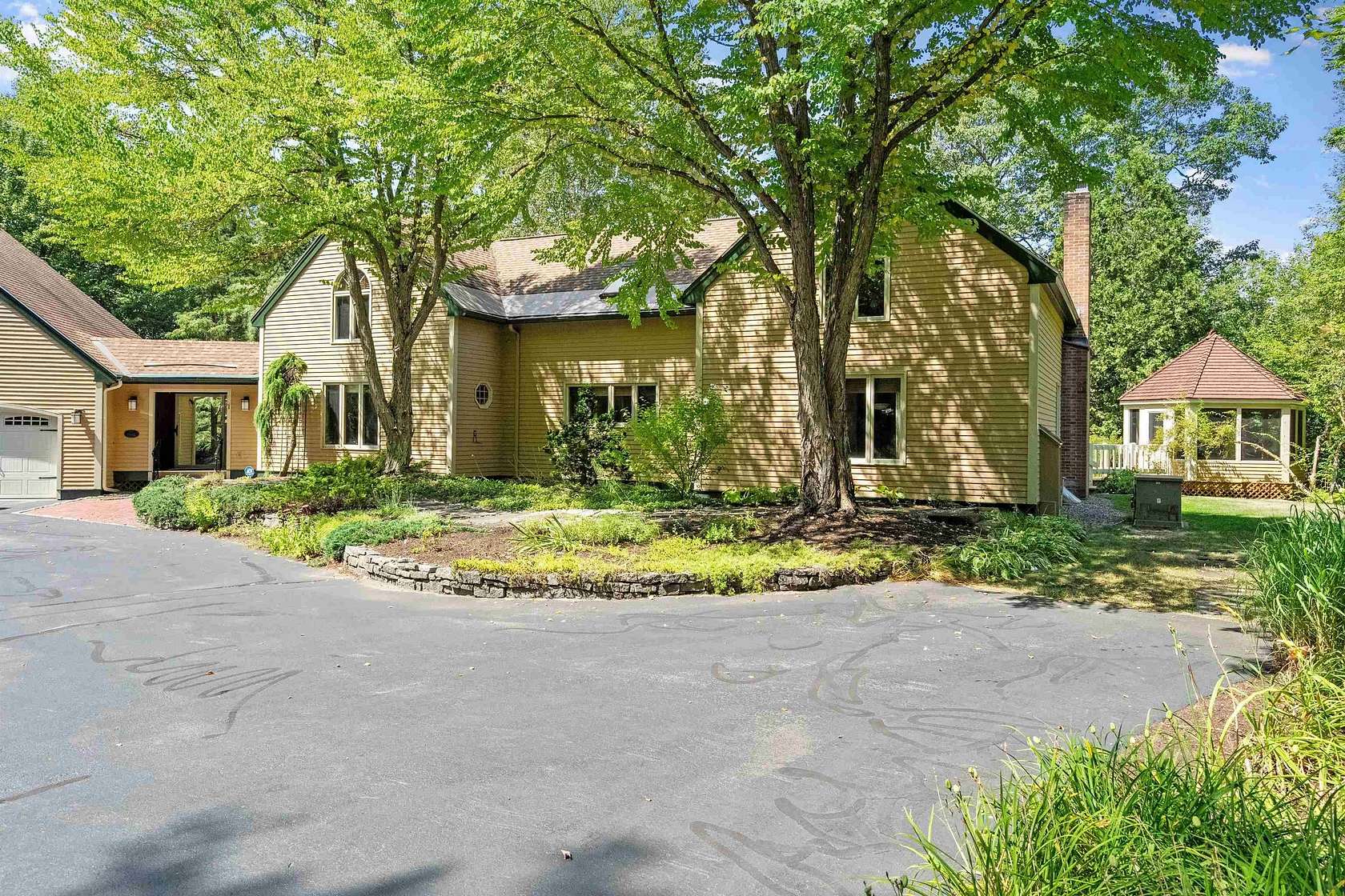 6.34 Acres of Residential Land with Home for Sale in Holderness, New Hampshire