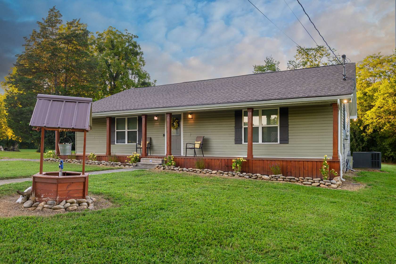 5.18 Acres of Residential Land with Home for Sale in Shelbyville, Tennessee