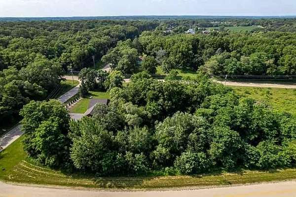 1.55 Acres of Residential Land for Sale in South Beloit, Illinois