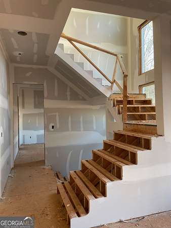 2.59 Acres of Residential Land with Home for Sale in Jefferson, Georgia