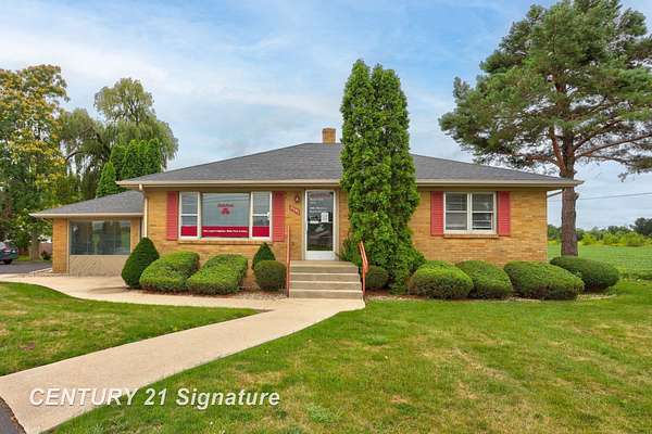 3 Acres of Land with Home for Sale in Saginaw, Michigan