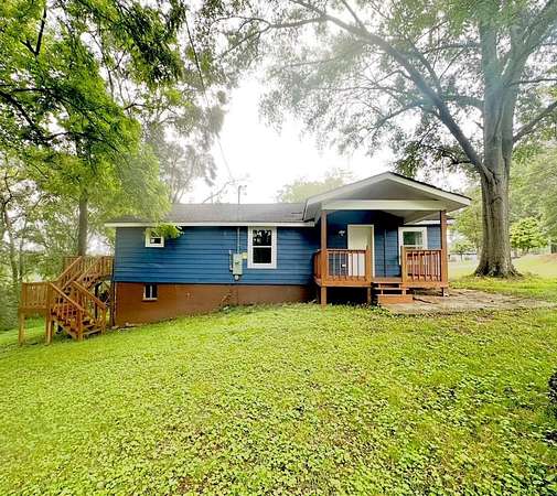 16.3 Acres of Land with Home for Sale in Tuscumbia, Alabama