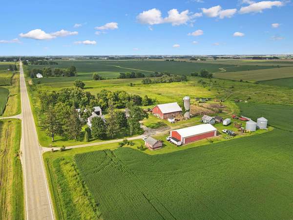 4.56 Acres of Residential Land with Home for Sale in Ionia, Iowa