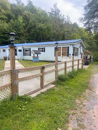 5 Acres of Residential Land with Home for Sale in Grahamsville, New York