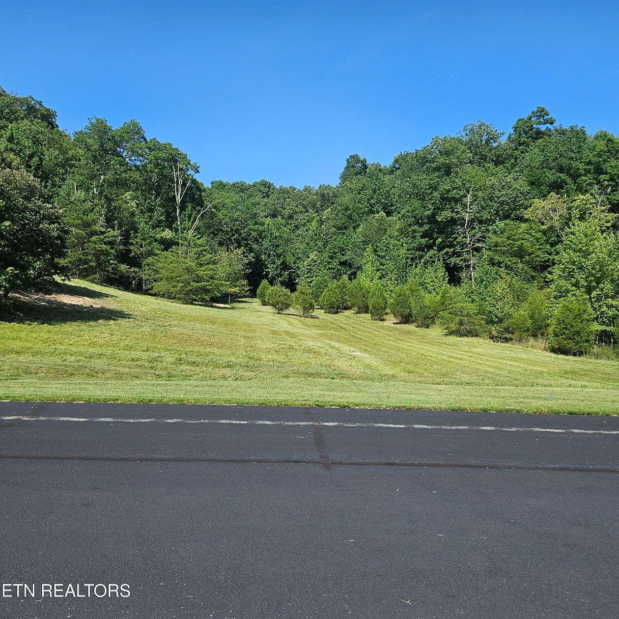 2 Acres of Residential Land for Sale in Rockwood, Tennessee