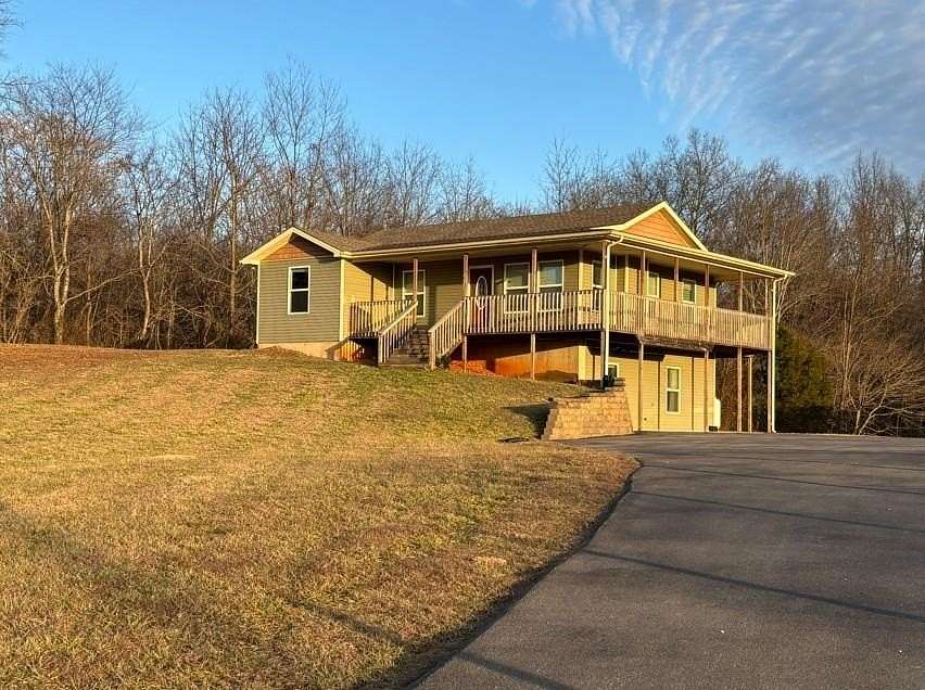 2 Acres of Land with Home for Sale in Park City, Kentucky