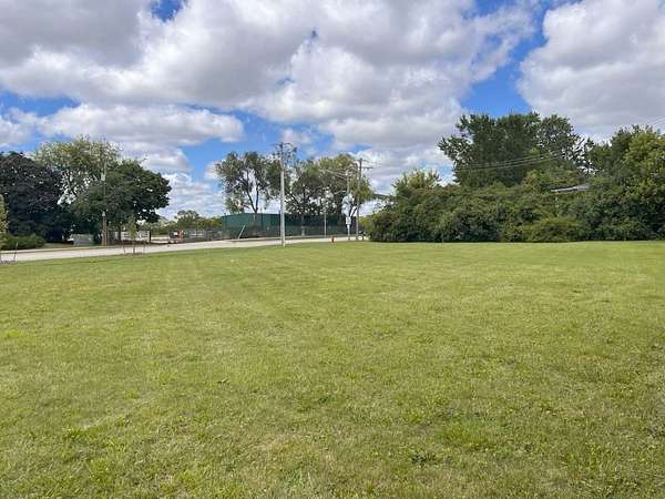 0.5 Acres of Residential Land for Sale in Arlington Heights, Illinois
