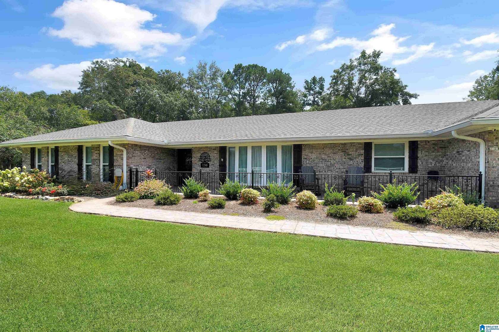 3 Acres of Residential Land with Home for Sale in Jemison, Alabama