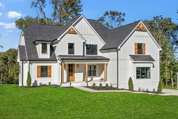 1.59 Acres of Residential Land with Home for Sale in Clarksville, Tennessee