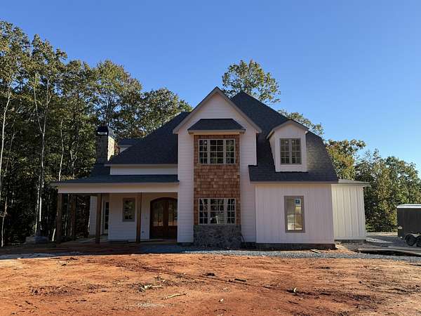 1.7 Acres of Residential Land with Home for Sale in Signal Mountain, Tennessee