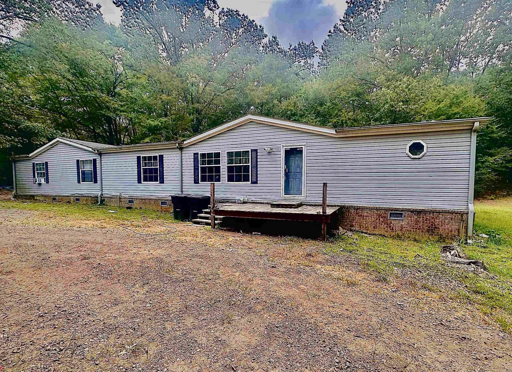 5 Acres of Land with Home for Sale in De Valls Bluff, Arkansas