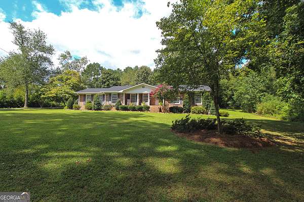 2.75 Acres of Residential Land with Home for Sale in Rome, Georgia