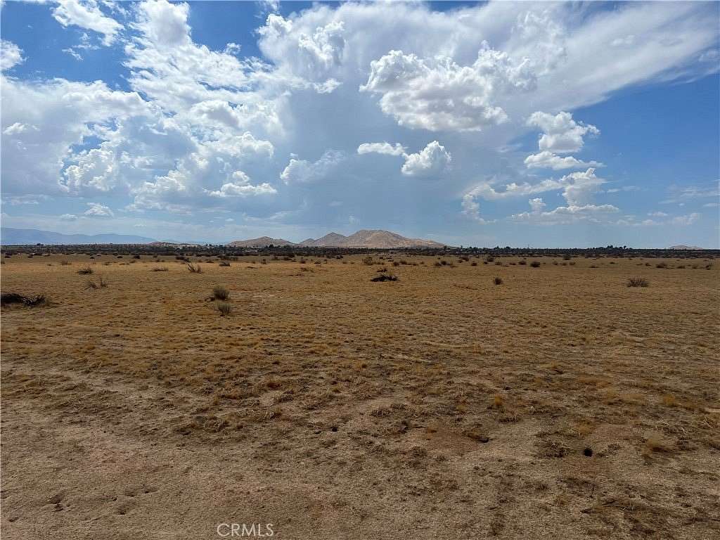 10.2 Acres of Land for Sale in Lancaster, California