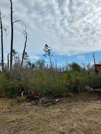 0.23 Acres of Land for Sale in Kinard, Florida