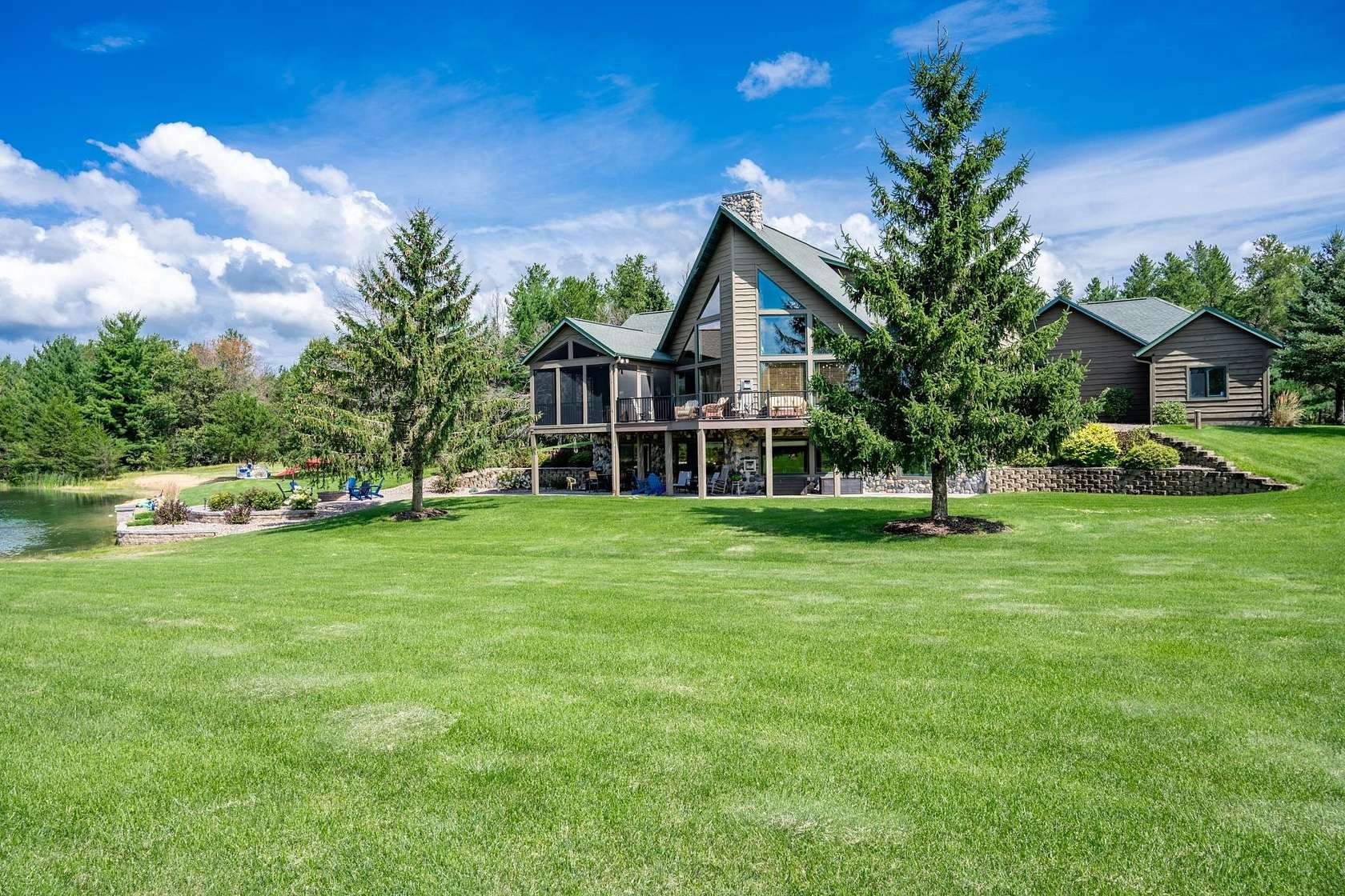 5.73 Acres of Residential Land with Home for Sale in New Lisbon, Wisconsin