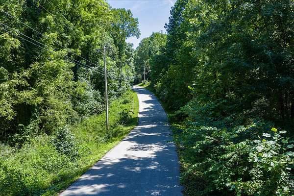 0.75 Acres of Residential Land for Sale in Cookeville, Tennessee