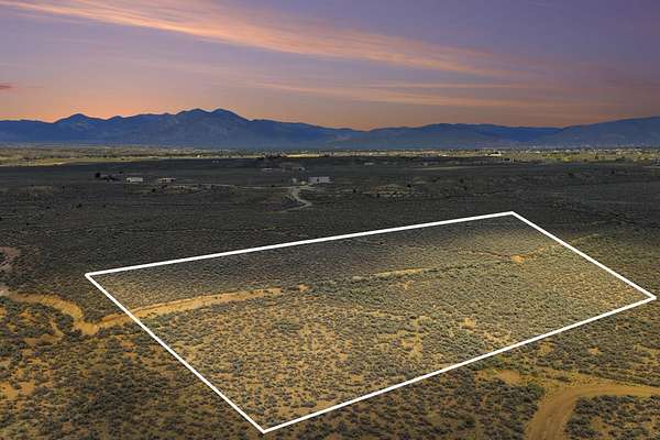 5 Acres of Residential Land for Sale in Ranchos de Taos, New Mexico
