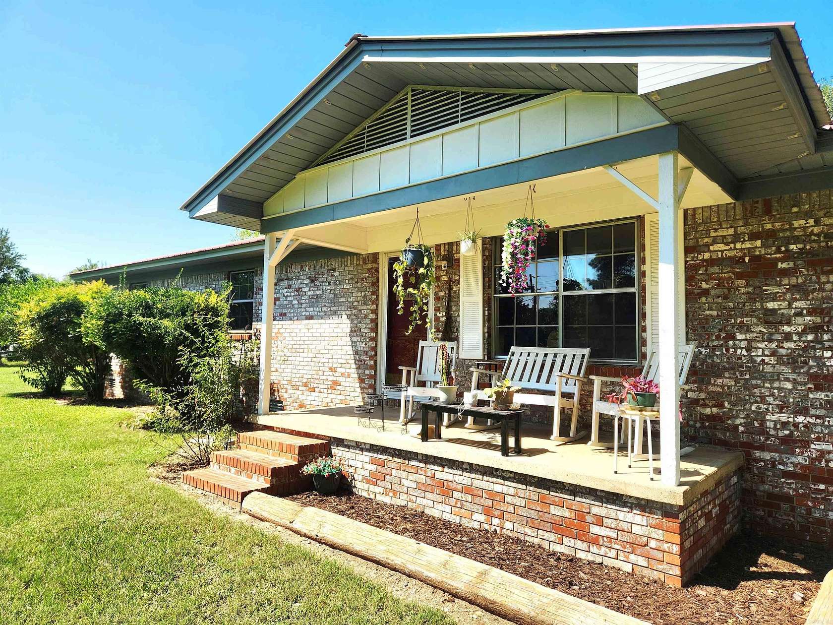 1.73 Acres of Residential Land with Home for Sale in Malvern, Arkansas