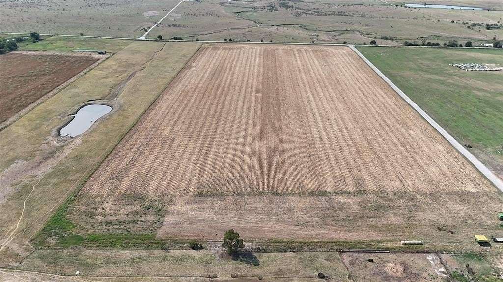 47 Acres of Land for Sale in Krum, Texas
