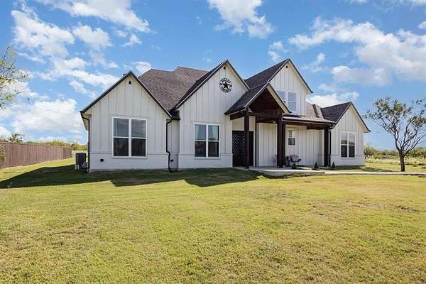 3.78 Acres of Residential Land with Home for Sale in Ennis, Texas