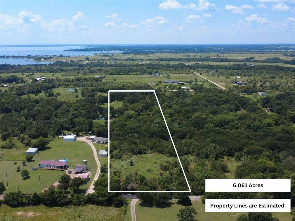 6 Acres of Residential Land for Sale in Corsicana, Texas