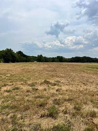2 Acres of Residential Land for Sale in Bonham, Texas