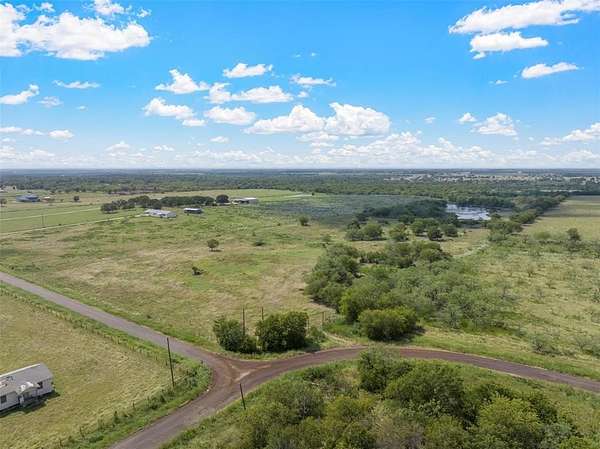 92.7 Acres of Agricultural Land for Sale in Axtell, Texas