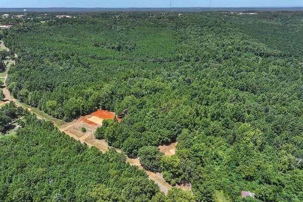 5 Acres of Residential Land for Sale in Jacksonville, Texas