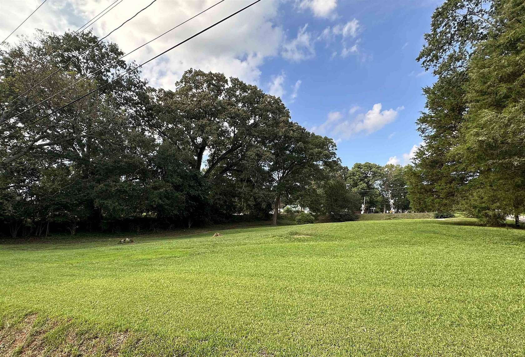 0.89 Acres of Mixed-Use Land for Sale in Jonesville, South Carolina