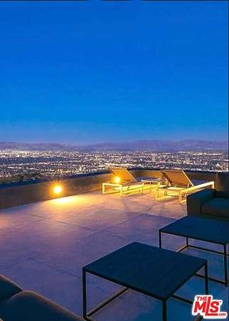 0.47 Acres of Residential Land for Sale in Studio City, California