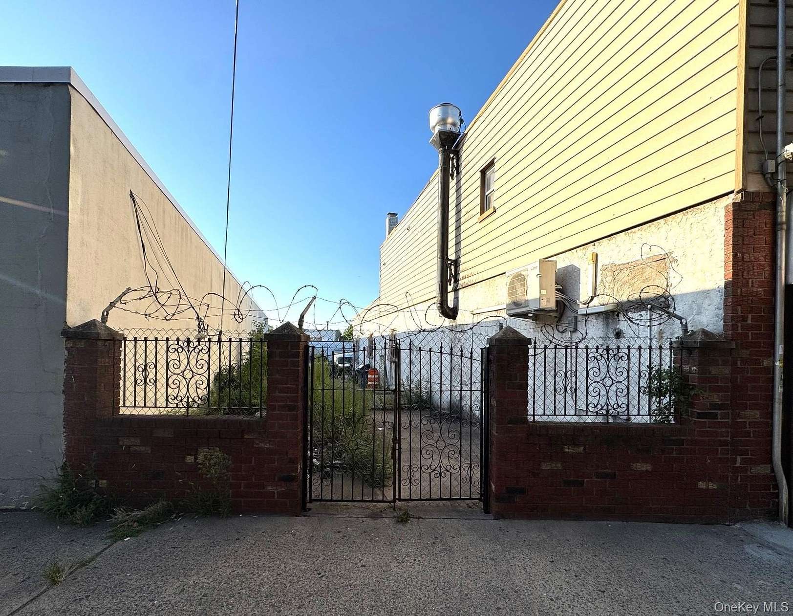 0.05 Acres of Mixed-Use Land for Sale in Ozone Park, New York