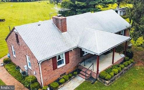 2.43 Acres of Residential Land with Home for Sale in Purcellville, Virginia