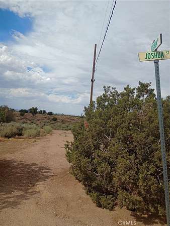 2.24 Acres of Residential Land for Sale in Oak Hills, California