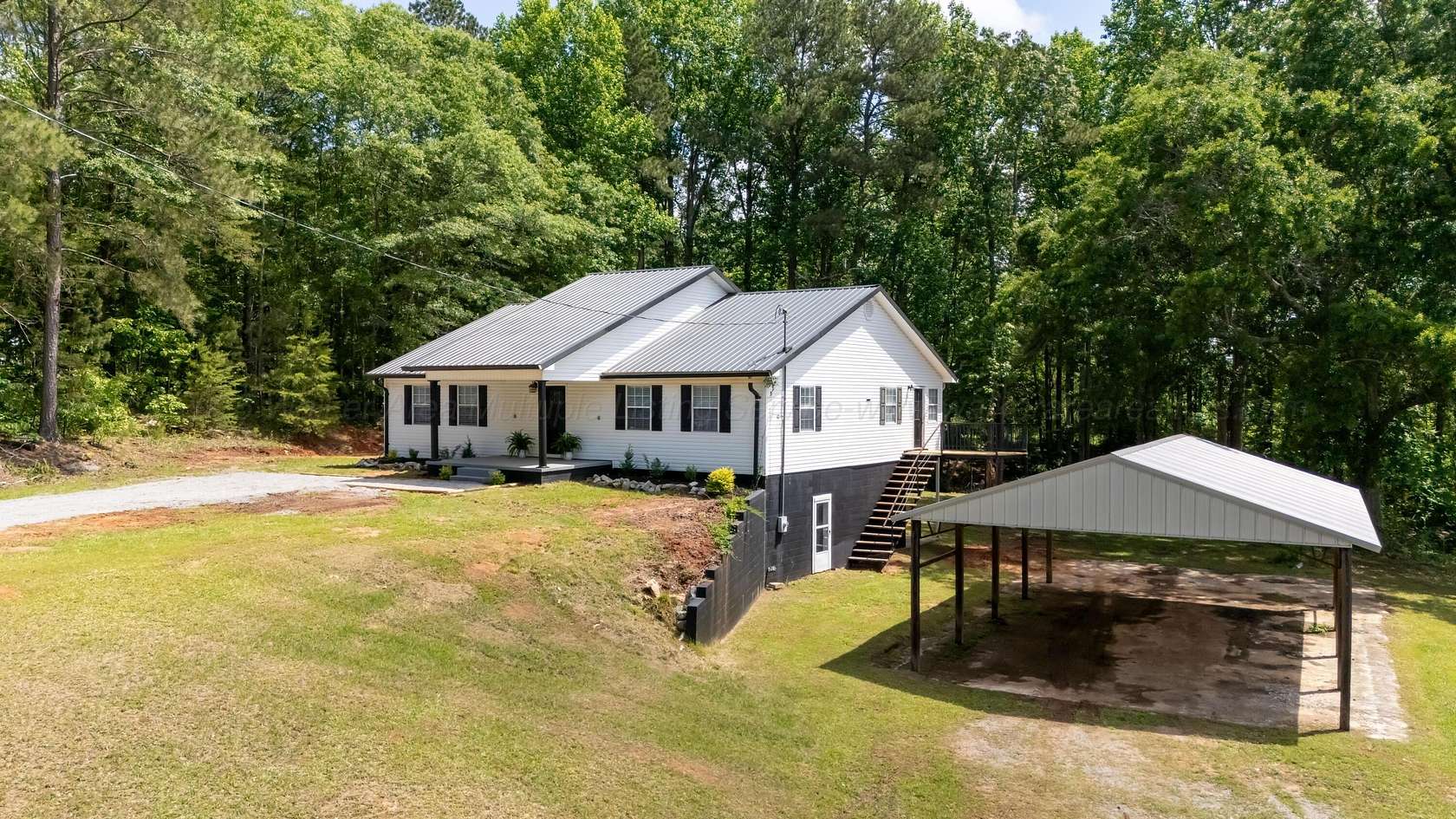 2 Acres of Residential Land with Home for Sale in Arley, Alabama