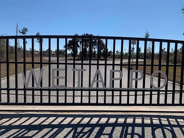 1.53 Acres of Residential Land for Sale in Wewahitchka, Florida