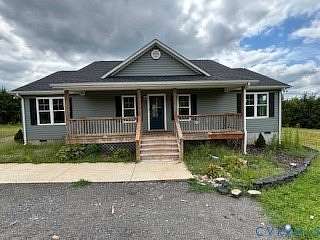 4.27 Acres of Residential Land with Home for Sale in Dillwyn, Virginia