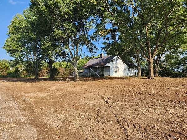 5 Acres of Residential Land for Sale in Christiana, Tennessee