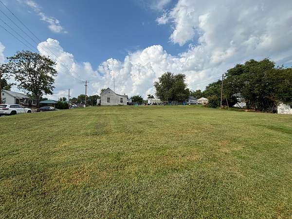 Land for Sale in Mount Carmel, Illinois