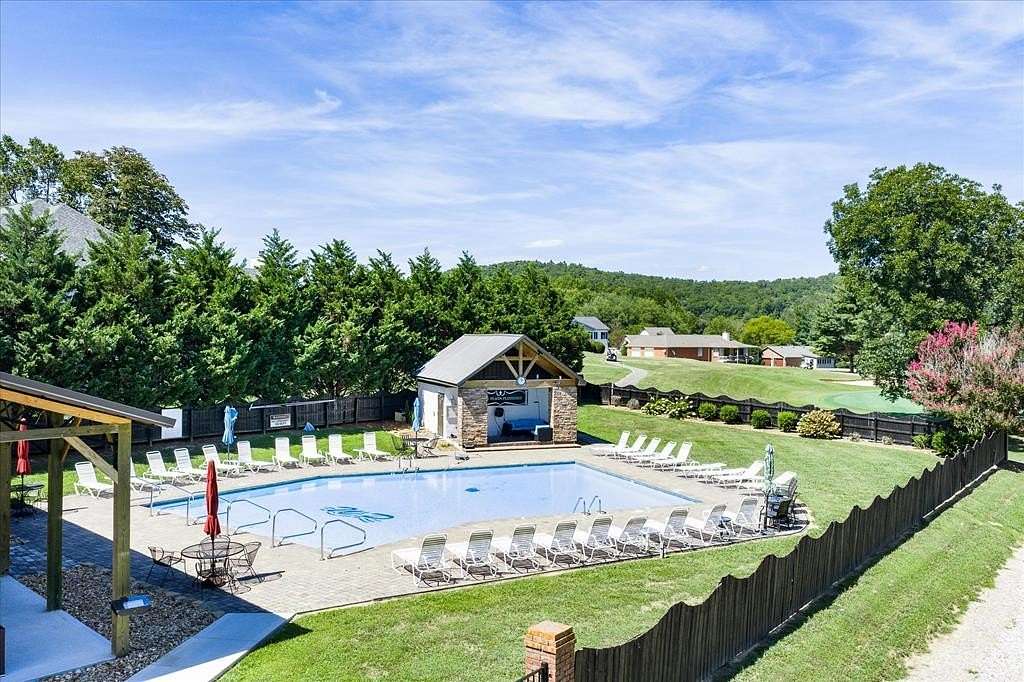 1.57 Acres of Residential Land for Sale in Cookeville, Tennessee