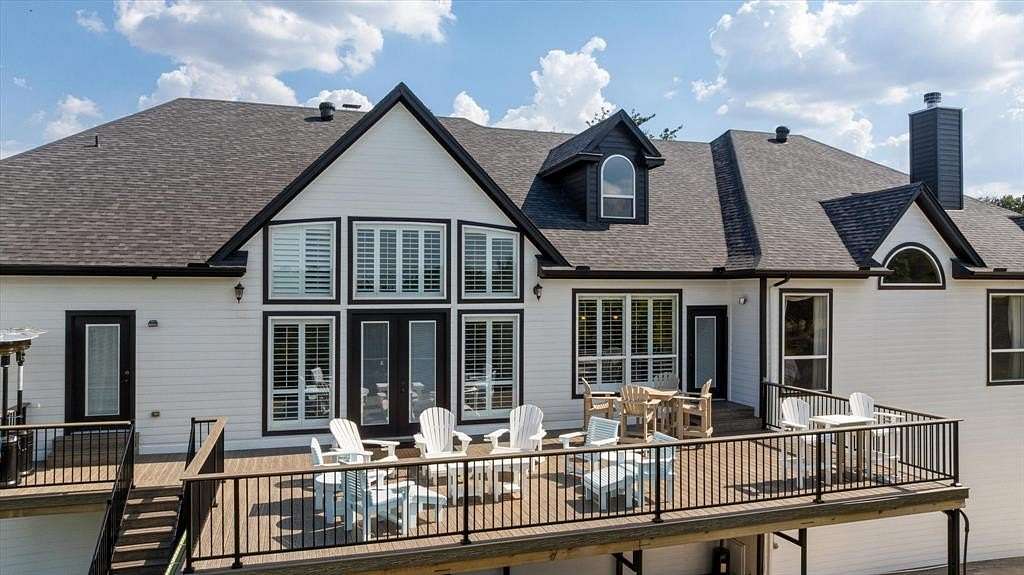 2.77 Acres of Residential Land with Home for Sale in Granbury, Texas