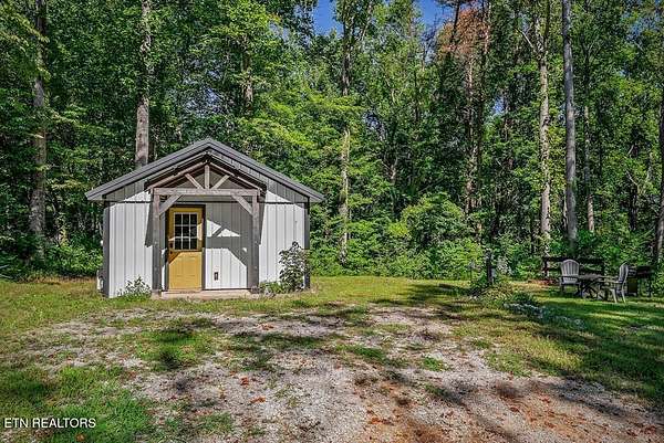 1.64 Acres of Residential Land with Home for Sale in Byrdstown, Tennessee