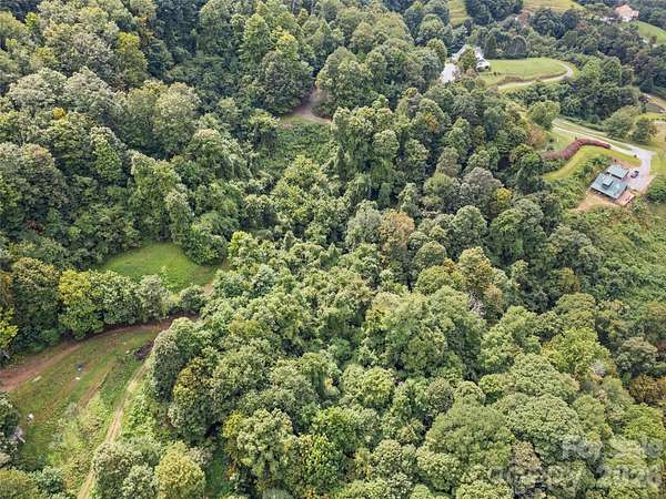 3.34 Acres of Land for Sale in Waynesville, North Carolina