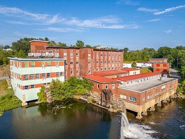 5.36 Acres of Improved Commercial Land for Sale in Windham Town, Maine