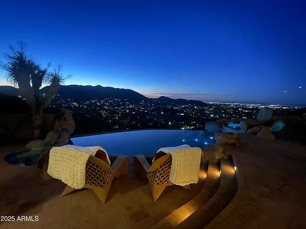 1.5 Acres of Residential Land with Home for Sale in Paradise Valley, Arizona