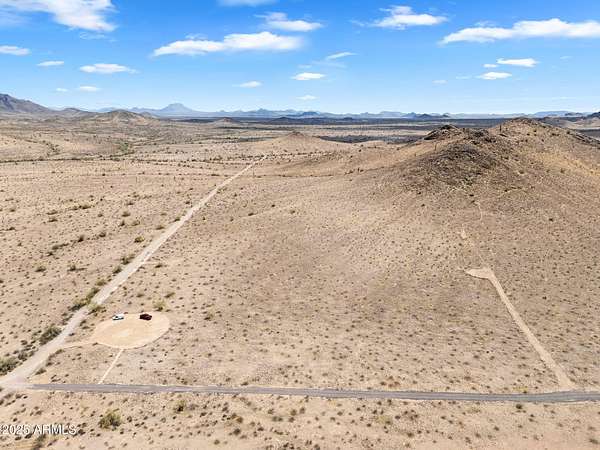5 Acres of Residential Land for Sale in Tonopah, Arizona