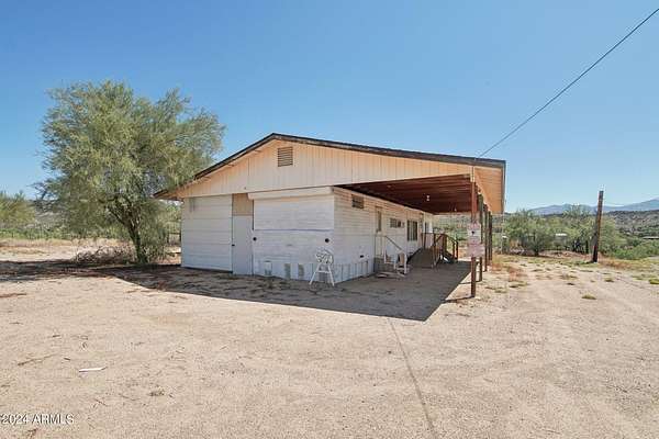 3.2 Acres of Residential Land with Home for Sale in Black Canyon City, Arizona