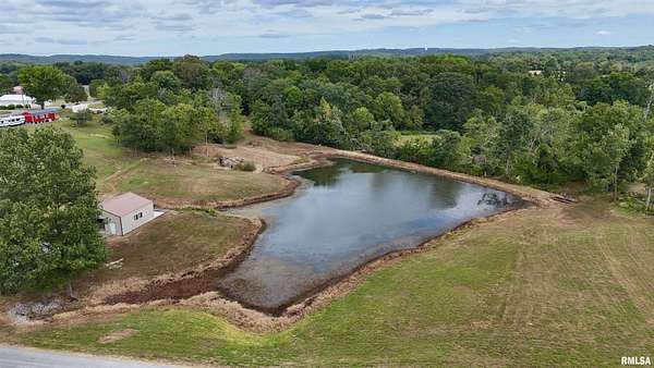 5.53 Acres of Residential Land for Sale in Vienna, Illinois