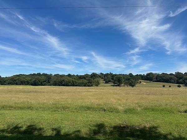 5 Acres of Residential Land for Sale in Petersburg, Tennessee