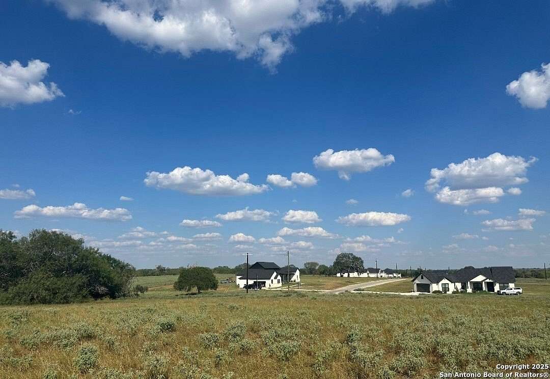 1 Acre of Residential Land for Sale in Floresville, Texas